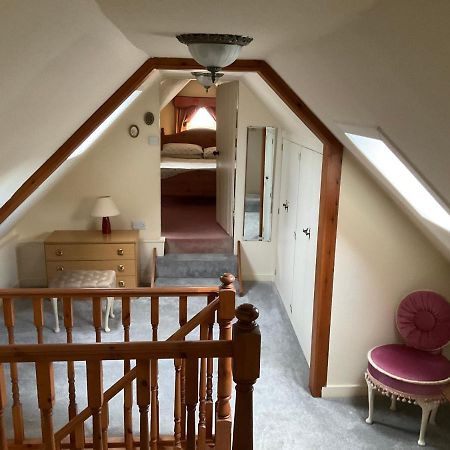 Three-Bedroom Old Cottage Free Parking อินเวอร์เนส ภายนอก รูปภาพ